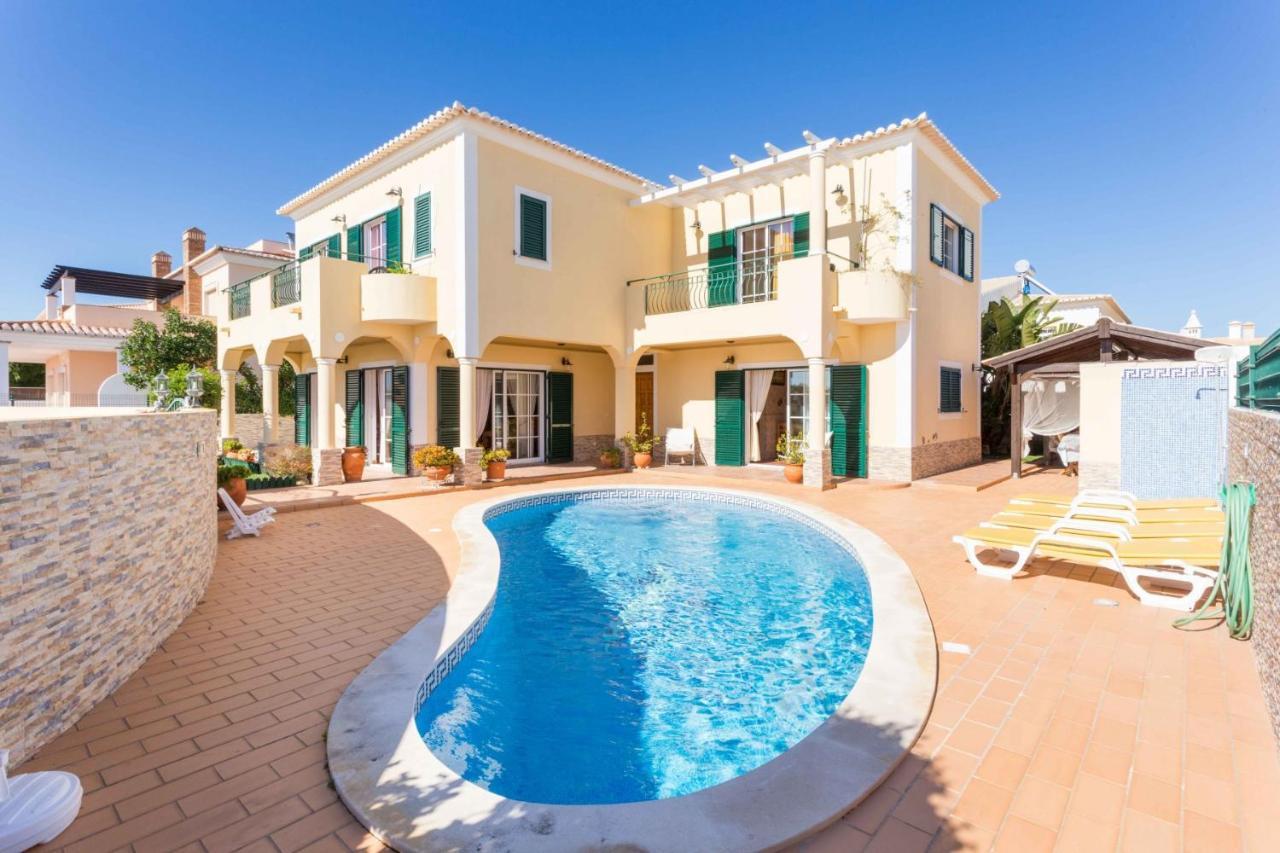 Sunflower Villa By Seewest Lagos Exterior photo