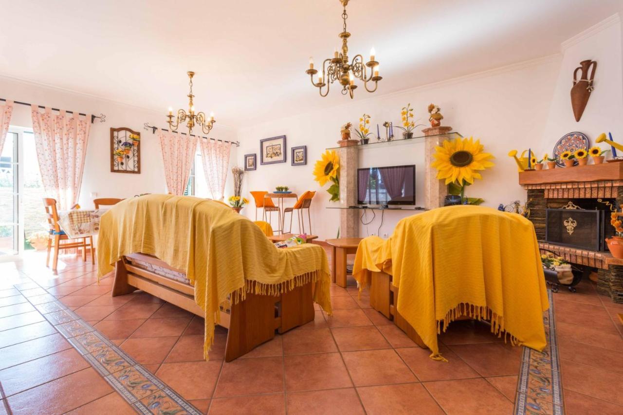 Sunflower Villa By Seewest Lagos Exterior photo